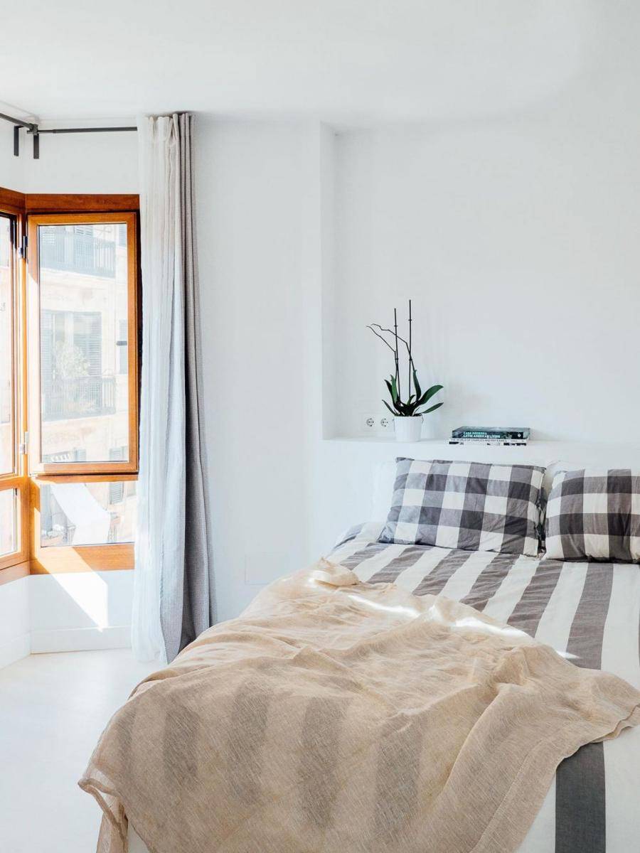 ide kamar tidur bertema minimalis (fantasticfrank.com)