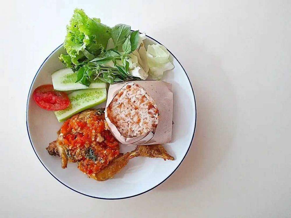 Nasi Tutug Oncom Bi Kokom (instagram.com/hariku_bahagia)