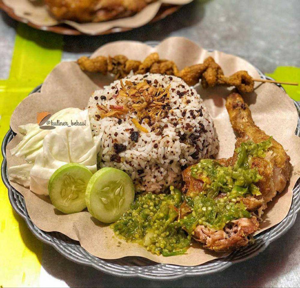 Nasi Tutug Oncom Teh Ita (instagram.com/kuliner_bekasi)