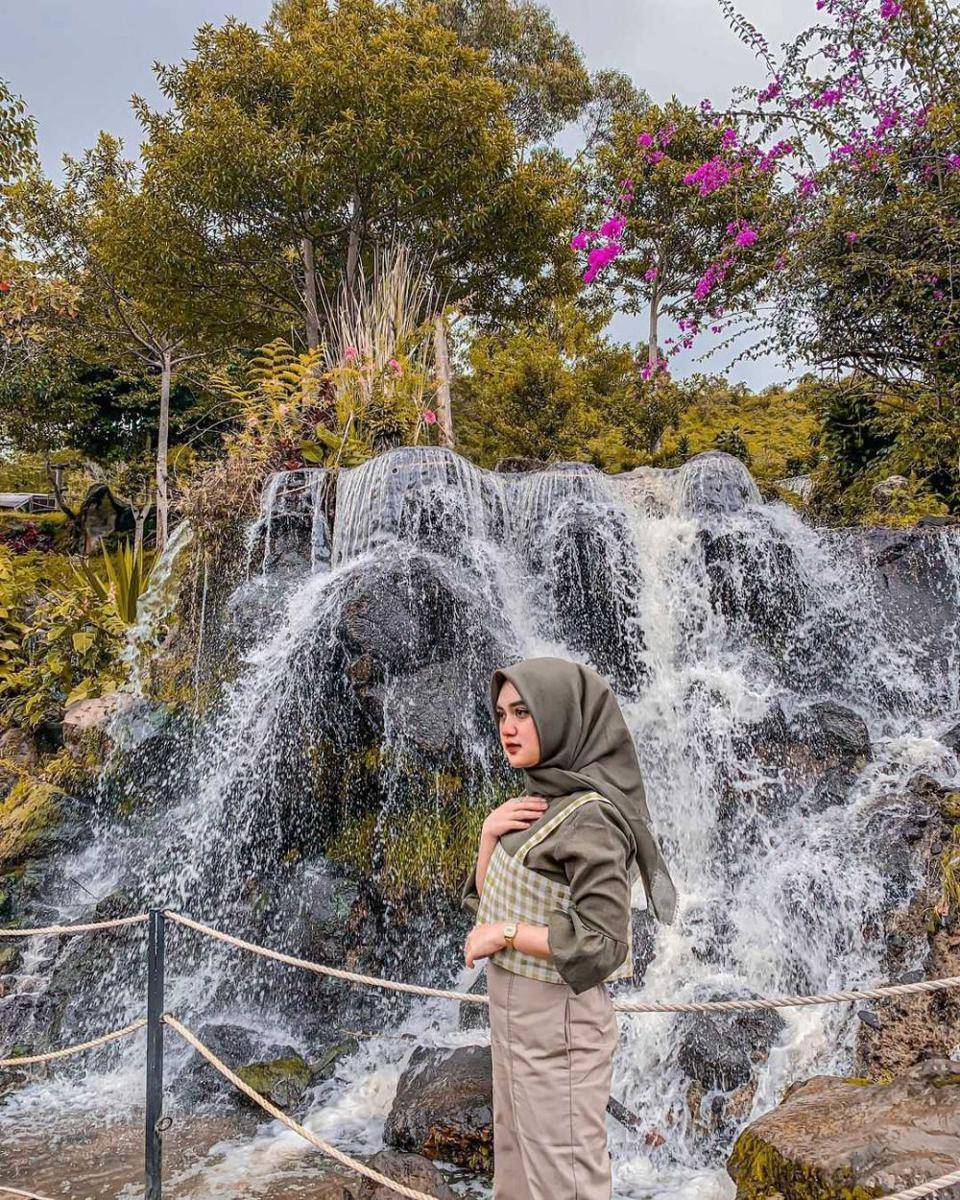 Ecopark Curug Tilu (instagram.com/novitapadilah)