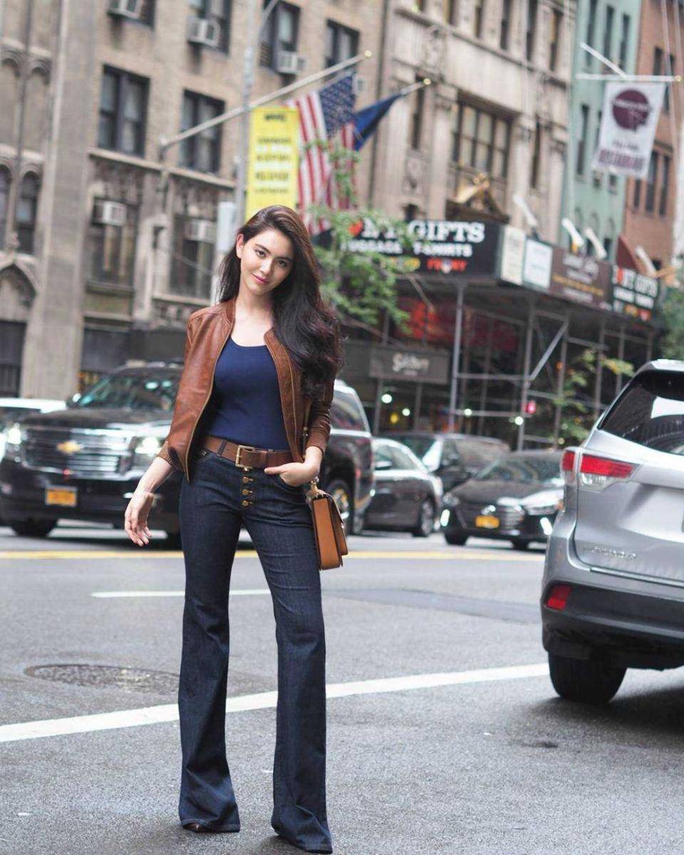 street style ala Mai Davika (instagram.com/davikah)