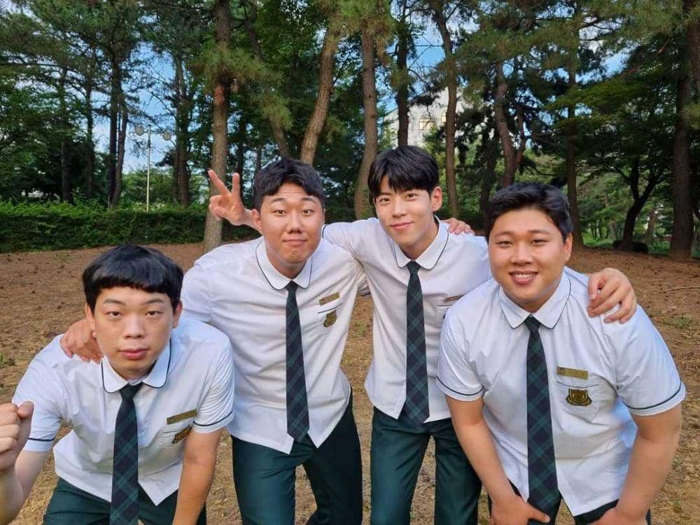 potret Choi Woo Sung dan kolega (instagram.com/c.woo_sung)