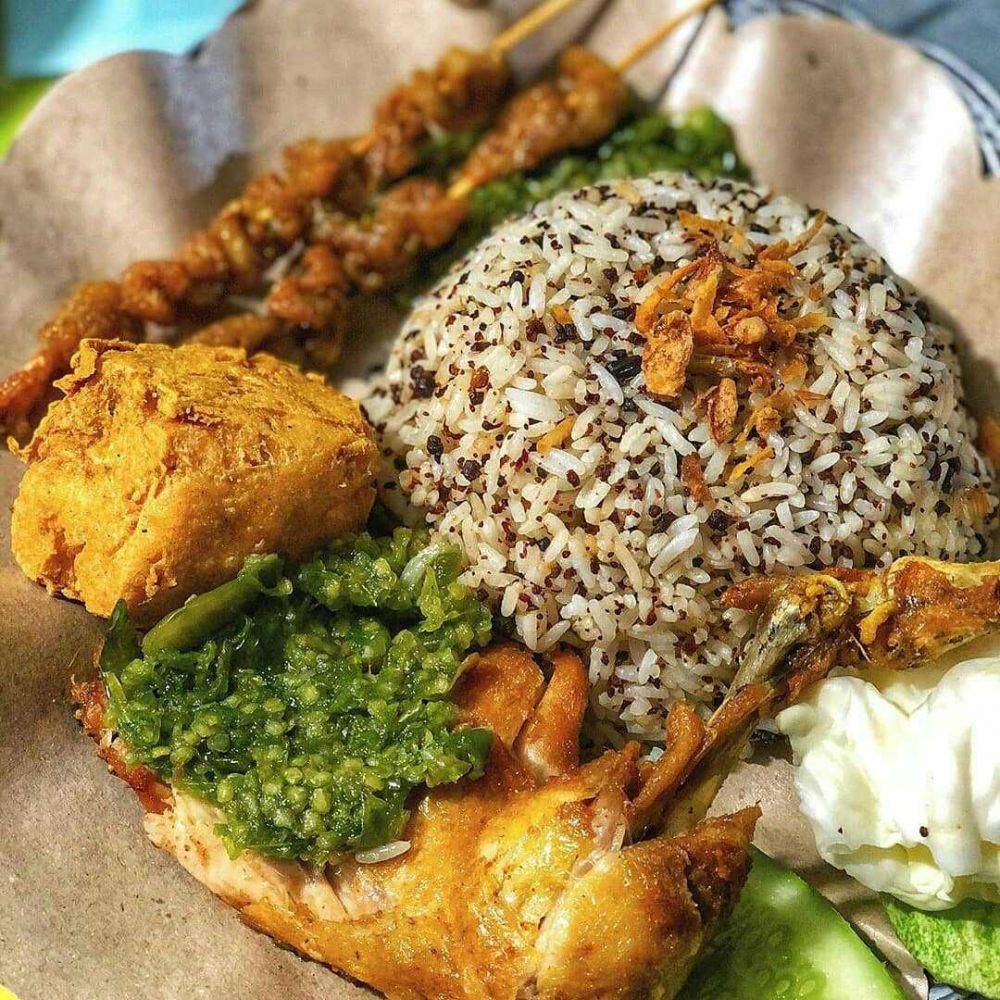 Nasi Tutug Oncom Ayam Penyet Septo (instagram.com/tanggalmuda.id)