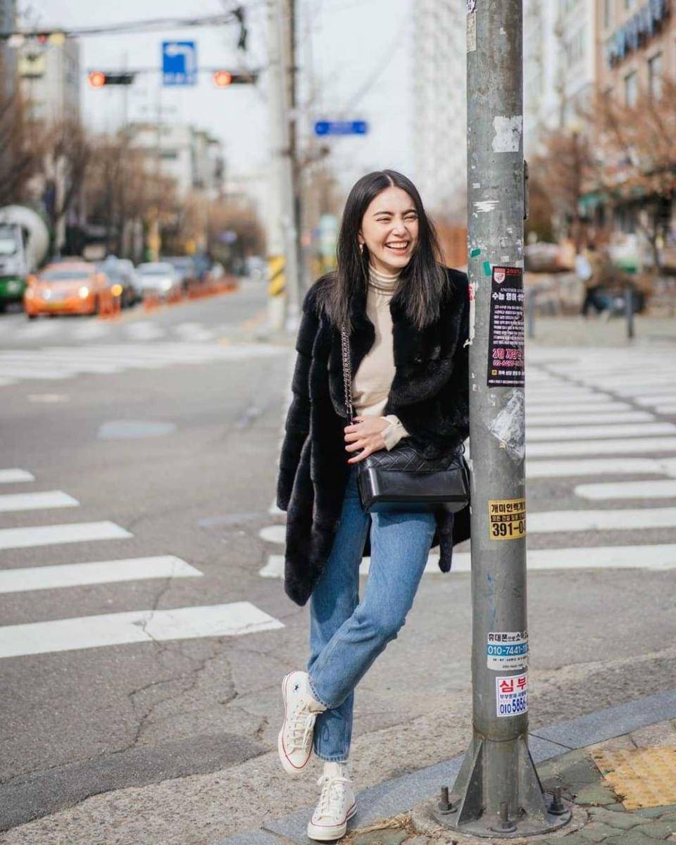 street style ala Mai Davika (instagram.com/davikah)
