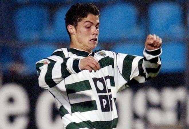 Cristiano Ronaldo membela Sporting Lisbon sebelum pindah ke Manchester United. (uefa.com)