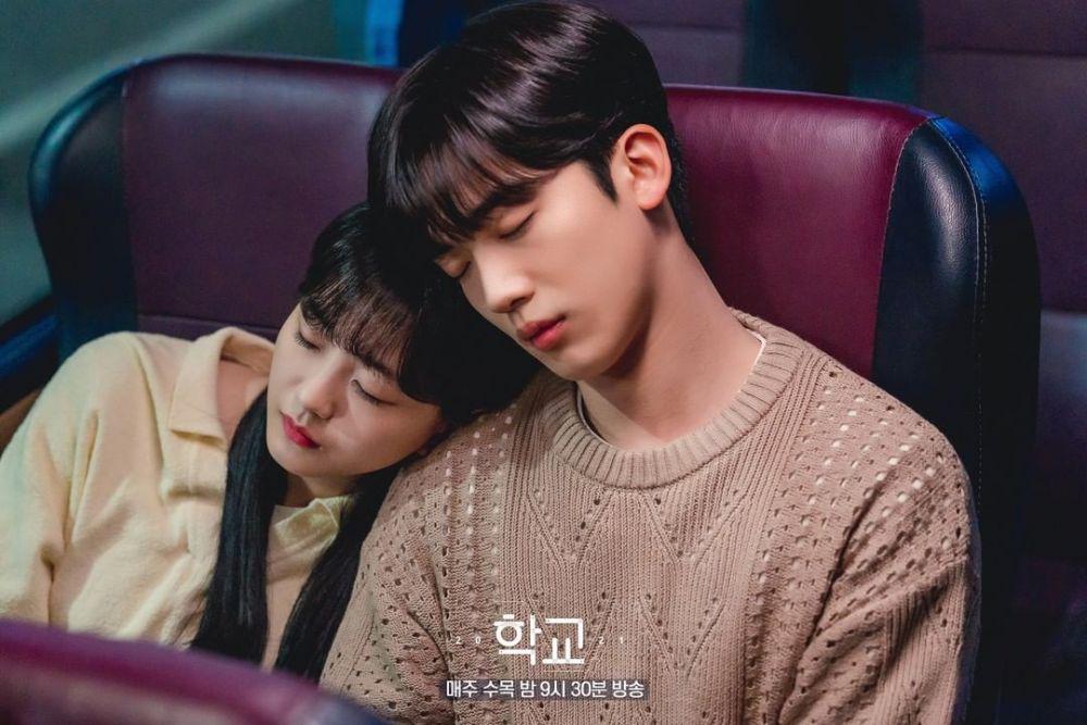 10 Adegan Klise yang Sering Banget Muncul di Drama Korea (Part 1)