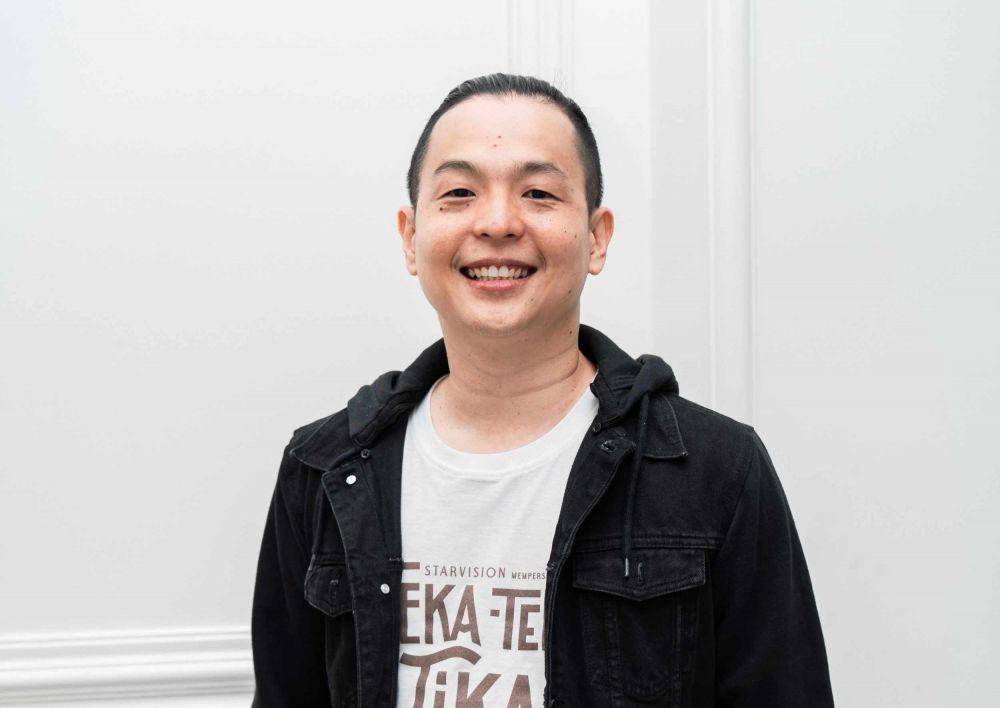 Ernest Prakasa (dok. Poplicist/Teka-Teki Tika)