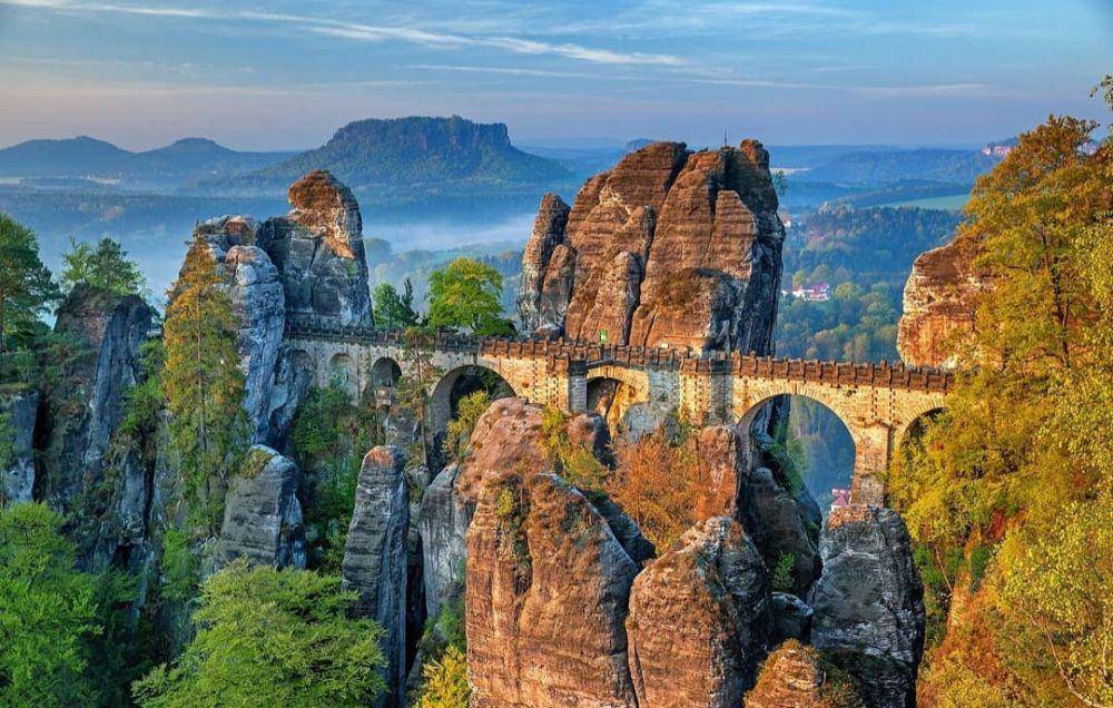 Bastei Bridge (instagram.com/photo_graphyfever)