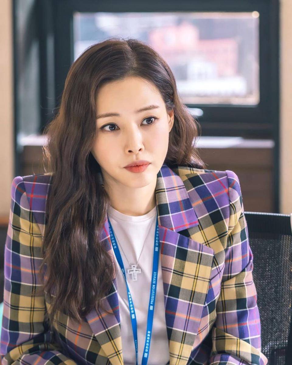 Lee Ha Nee (instagram.com/honey_lee32)