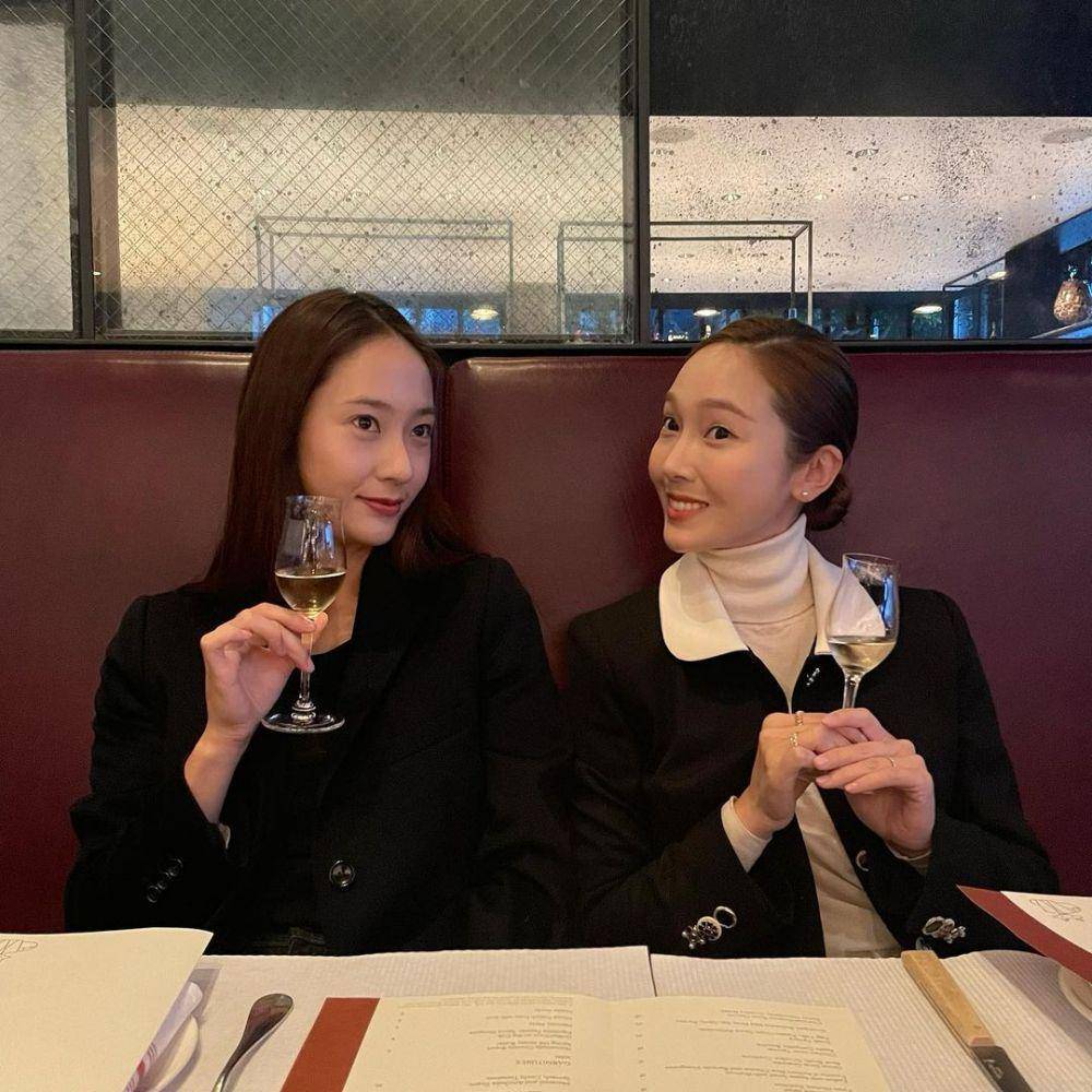 Krystal dan Jessica Jung (instagram.com/jessica.syj)