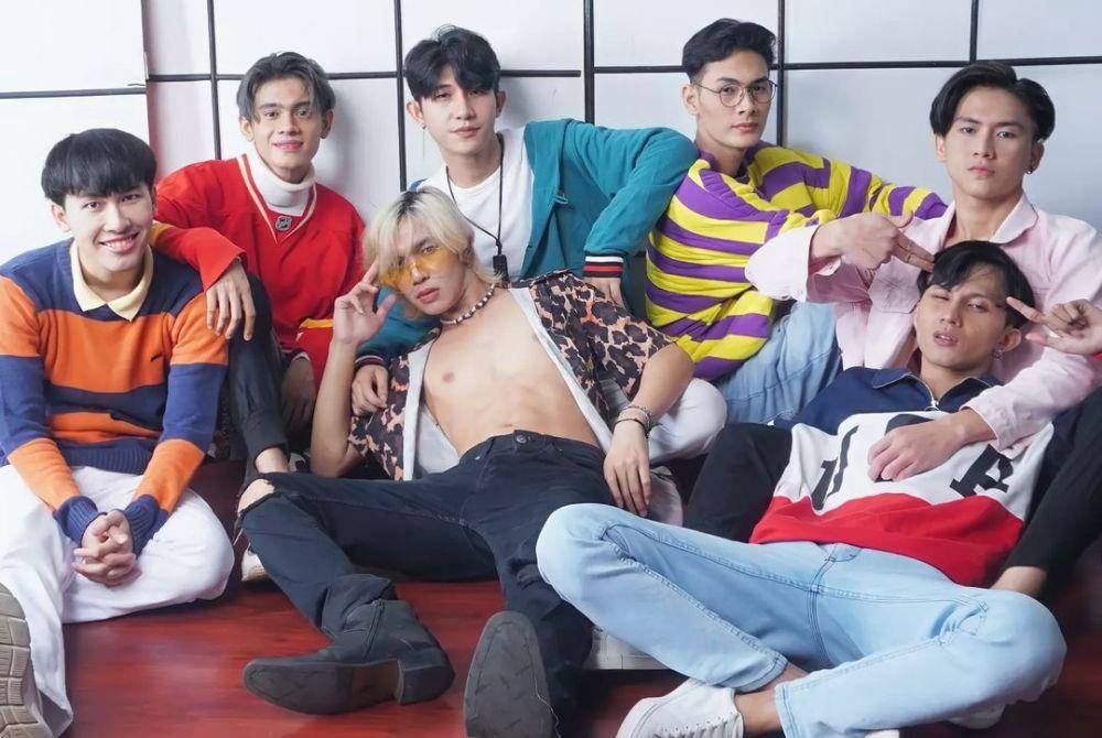 boy group 8teen (instagram.com/rivaldyashari/)