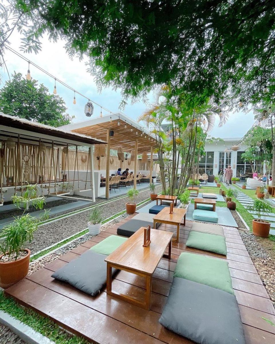 La Nuna Cafe & Resto (instagram.com/intanalikei)