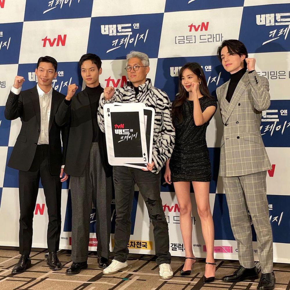 Potret para pemain drama Bad and Crazy saat hadiri konferensi pers. (instagram.com/hanjieun0603)