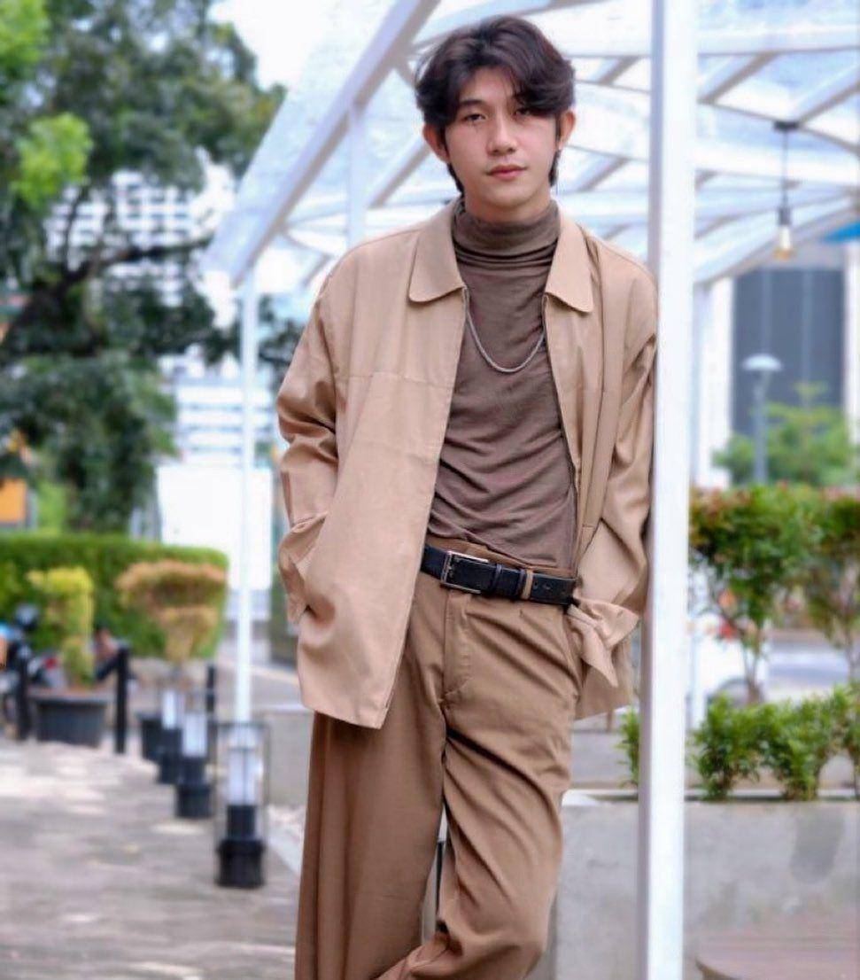 Low-K 8teen (instagram.com/8teen_indonesia/)