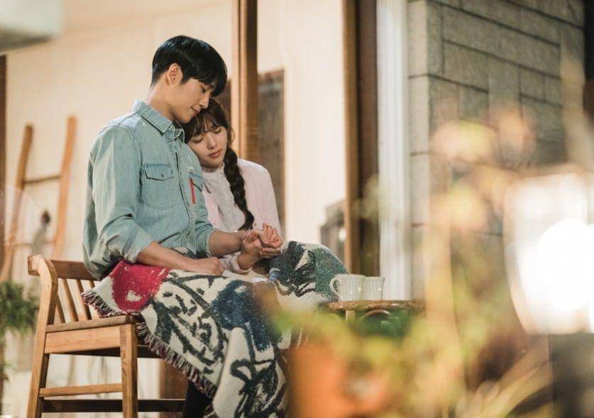 Jung Hae In dan Chae Soo Bin dalam drama A Piece of Your Mind. (dok. tvN/A Piece of Your Mind)