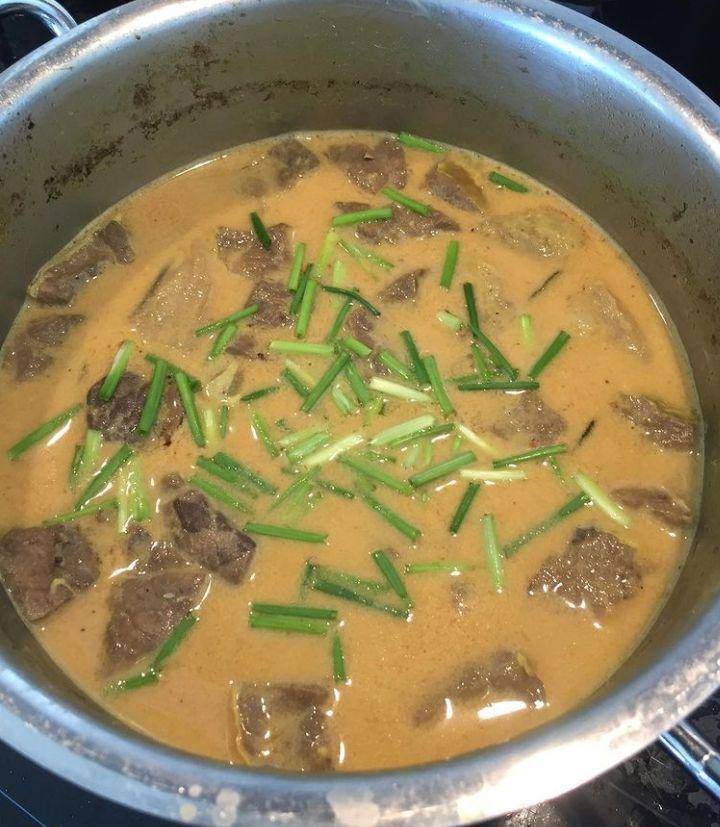 Ilustrasi merebus daging sapi (instagram.com/filtasfood)