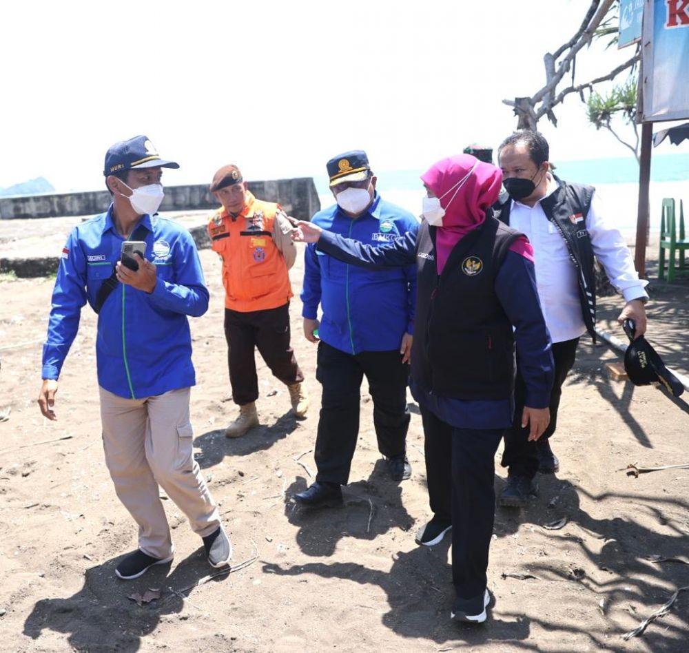 Langkah Khofifah Hadapi Potensi Gempa dan Tsunami di Selatan Jawa