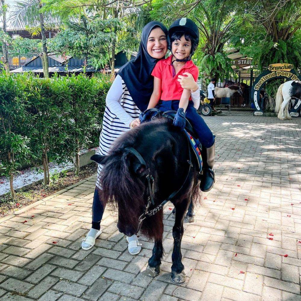 potret Shireen Sungkar dan buah hati (instagram.com/shireensungkar)