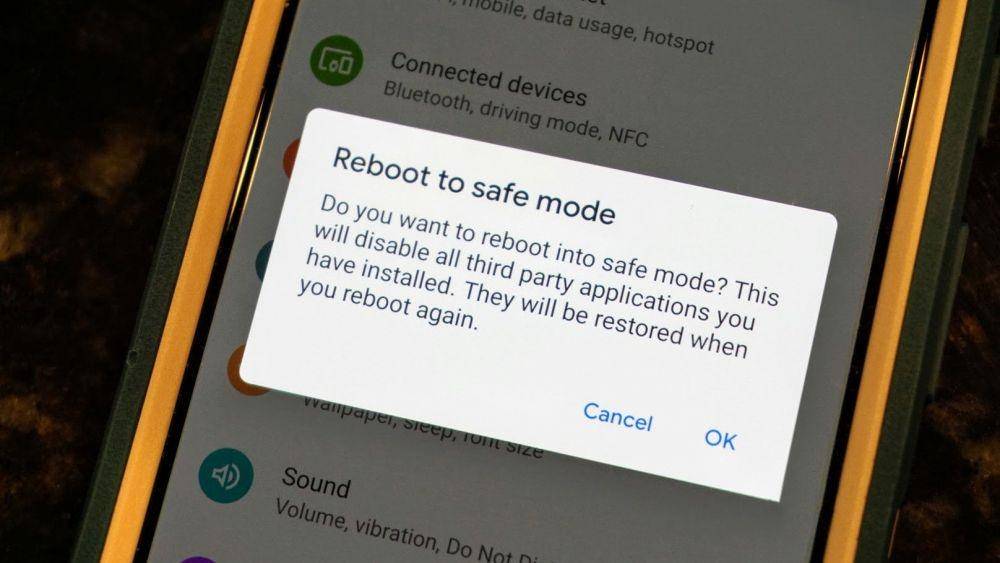 ilustrasi safe mode di HP (androidauthority.com)