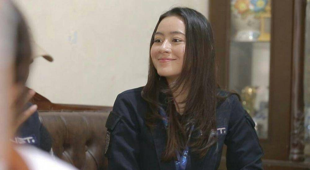 potret artis kenakan seragam Net TV (instagram.com/theeast_net)