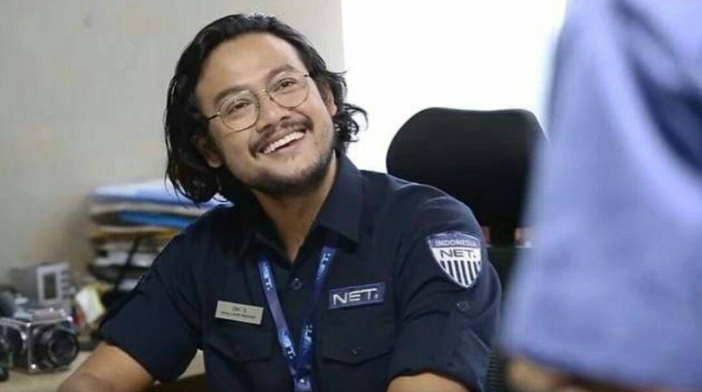 potret artis kenakan seragam Net TV (instagram.com/theeast_net)