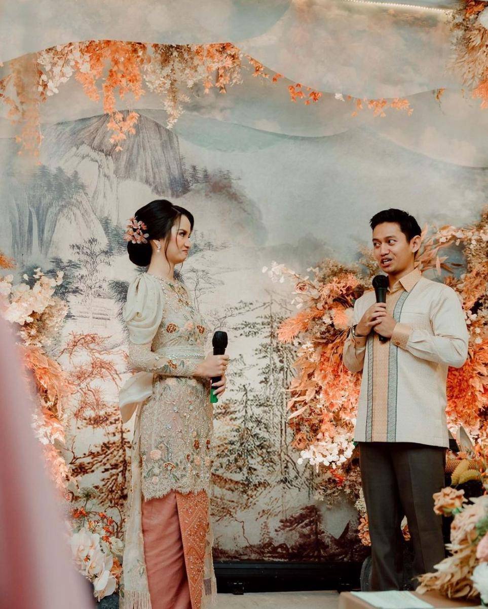 Lamaran Belva Devara dan Sabrina Anggraini. (Visuel Project via Instagram.com/sabrinaanggraini)