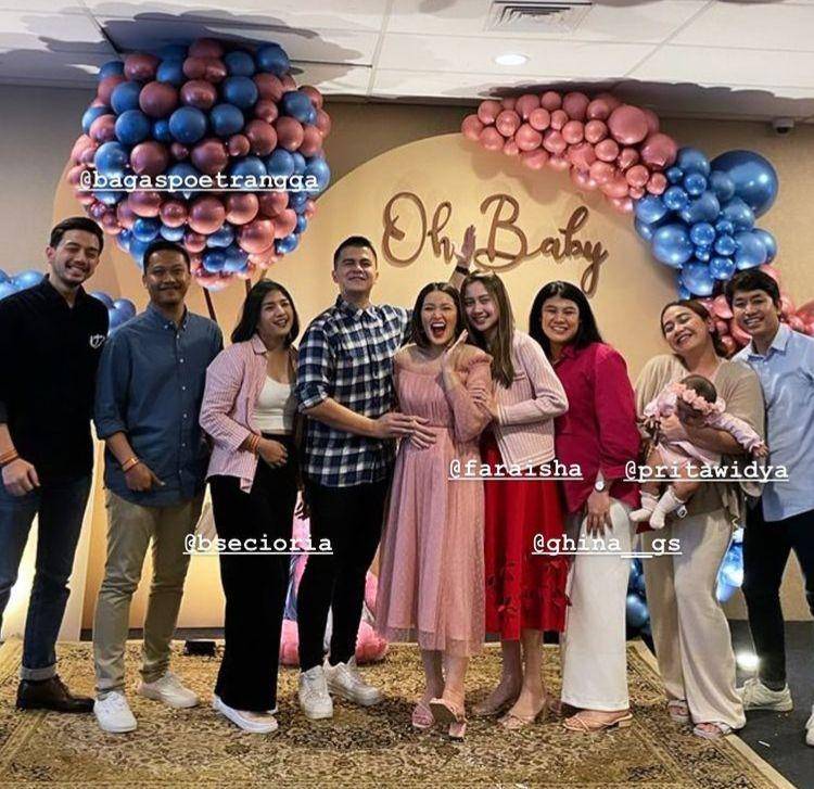 Rosiana Dewi dan Handika Pratama (instagram.com/rsn.dw)