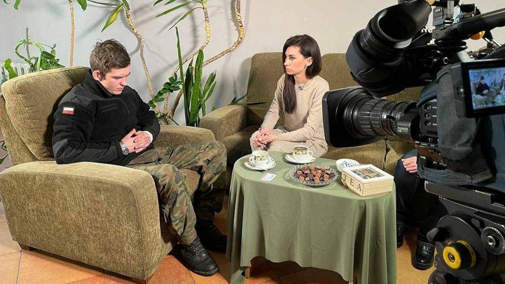 Emil Czeczko saat hadir dalam acara televisi Belarusia pada Jumat (17/12/2021). (twitter.com/Rusherflyyy)