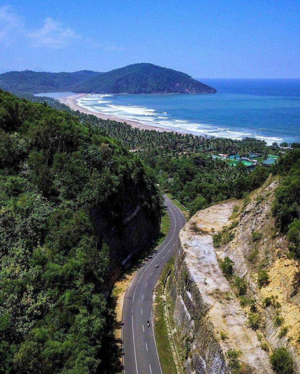 Pantai Soge (instagram.com/visitpacitan)