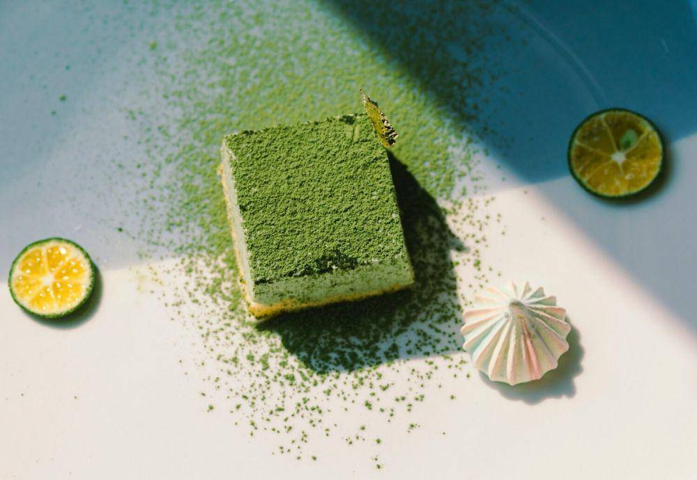 ilustrasi watergate lush dessert (unsplash.com/Hanxiao)