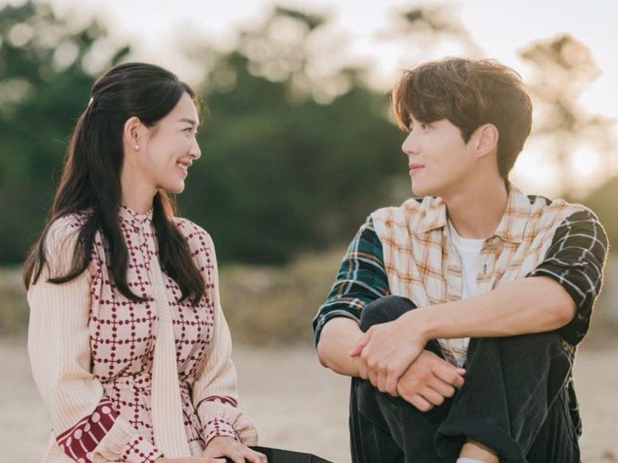 15 OST Drama Korea yang Hits di Tahun 2021, Ada Romantic Sunday!