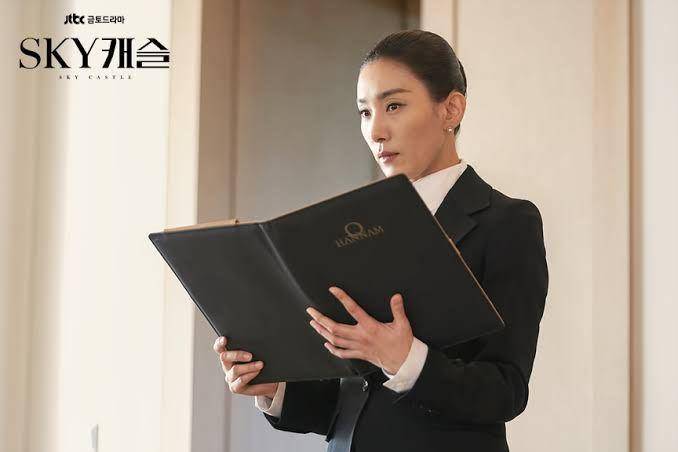 Kim Seo Hyung di SKY Castle (mtv.jtbc.joins.com)