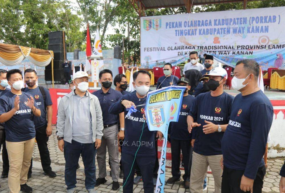 Pemkab Way Kanan resmi membuka penyelenggaraan kegiatan Porkab Way Kanan dan Festival Olahraga Tradisional Provinsi Lampung. (IDN Times/Istimewa)