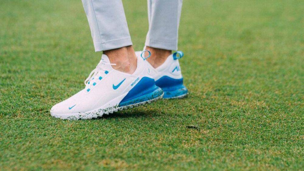 Ilustrasi sepatu golf (golf.com)