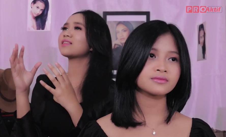 Mayang dan Chika adik Vanessa cover lagu kedua (YouTube.com/Musik Proaktif)