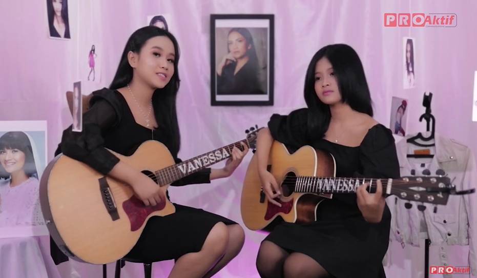 Mayang dan Chika adik Vanessa cover lagu kedua (YouTube.com/Musik Proaktif)