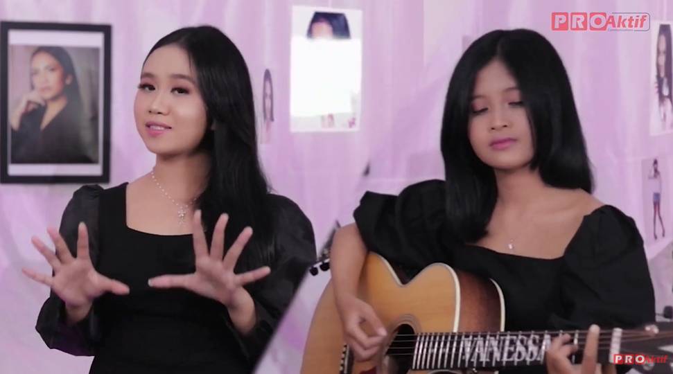 Mayang dan Chika adik Vanessa cover lagu kedua (YouTube.com/Musik Proaktif)
