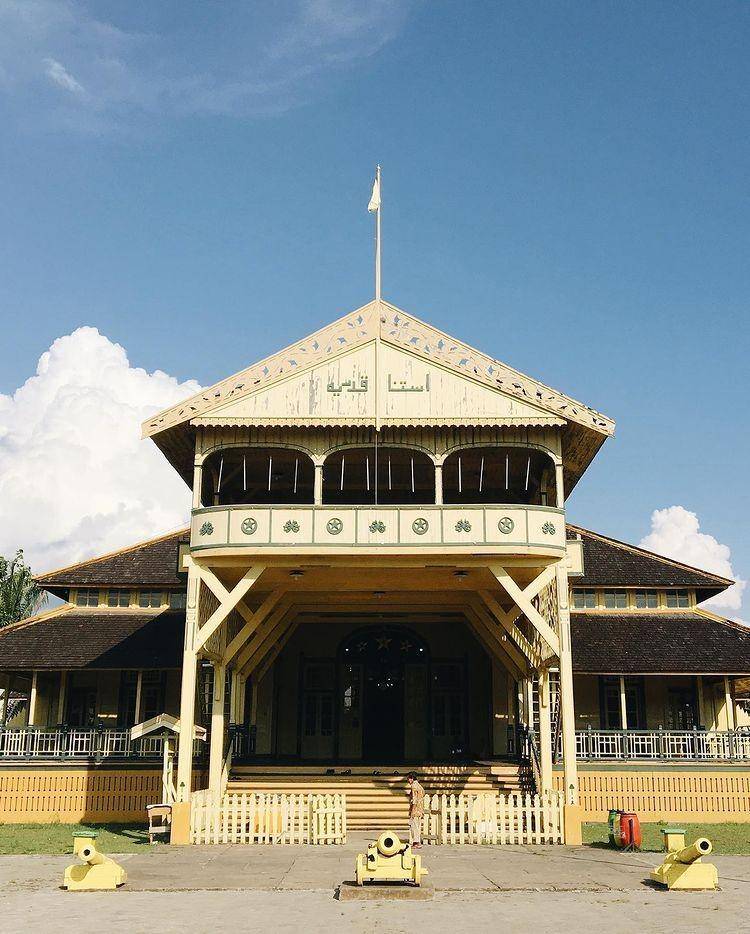 Istana Kadriah (Instagram.com/rezabpras)