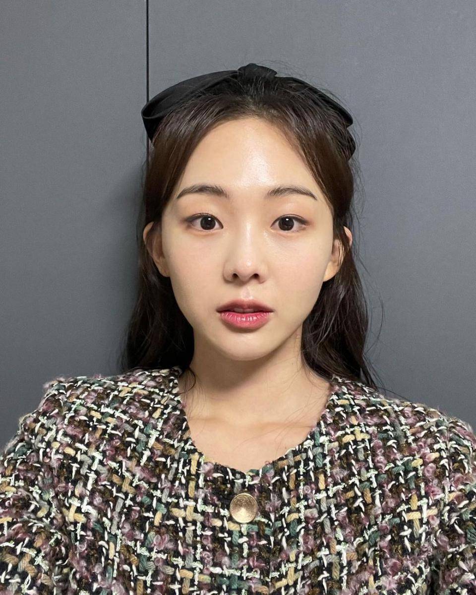 Geum Sae Rok (instagram.com/goldnewrok)