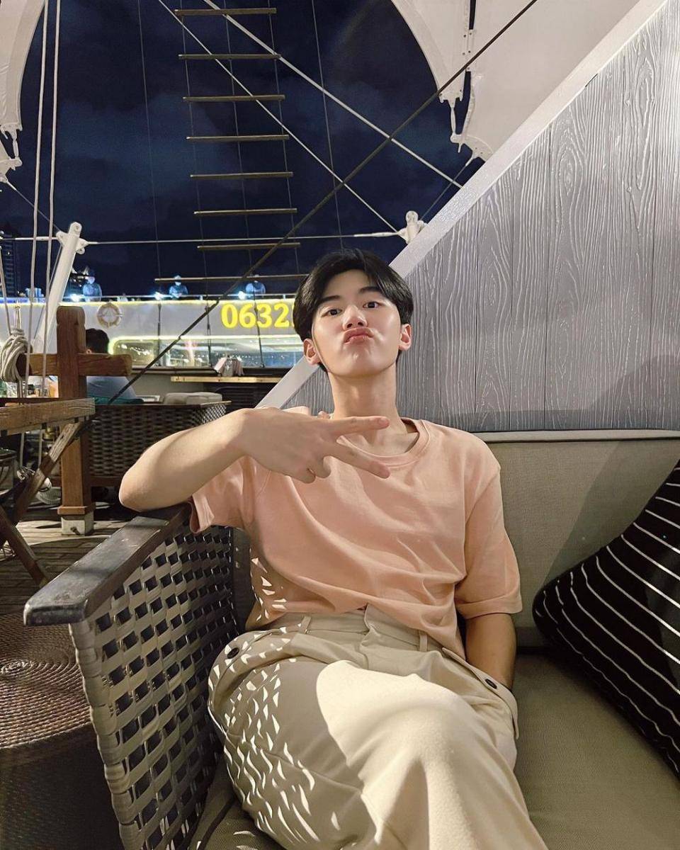 Prom Theepakon (instagram.com/ppromxx_)