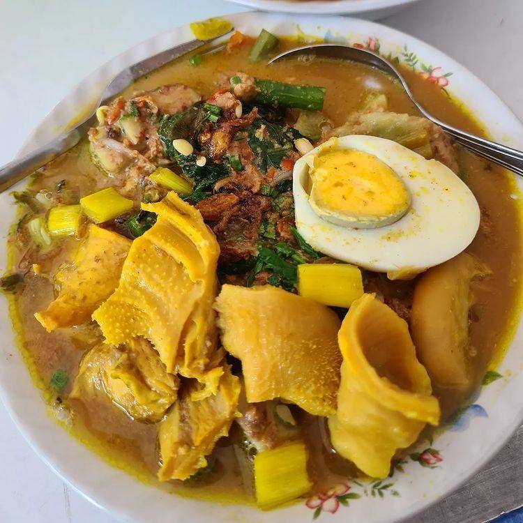 Rujak soto banyuwangi (Instagram.com/eddy.9un)