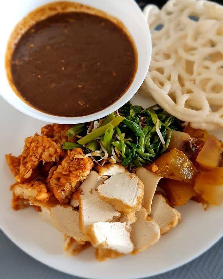 Rujak cingur (Instagram.com/dapurcikyul)