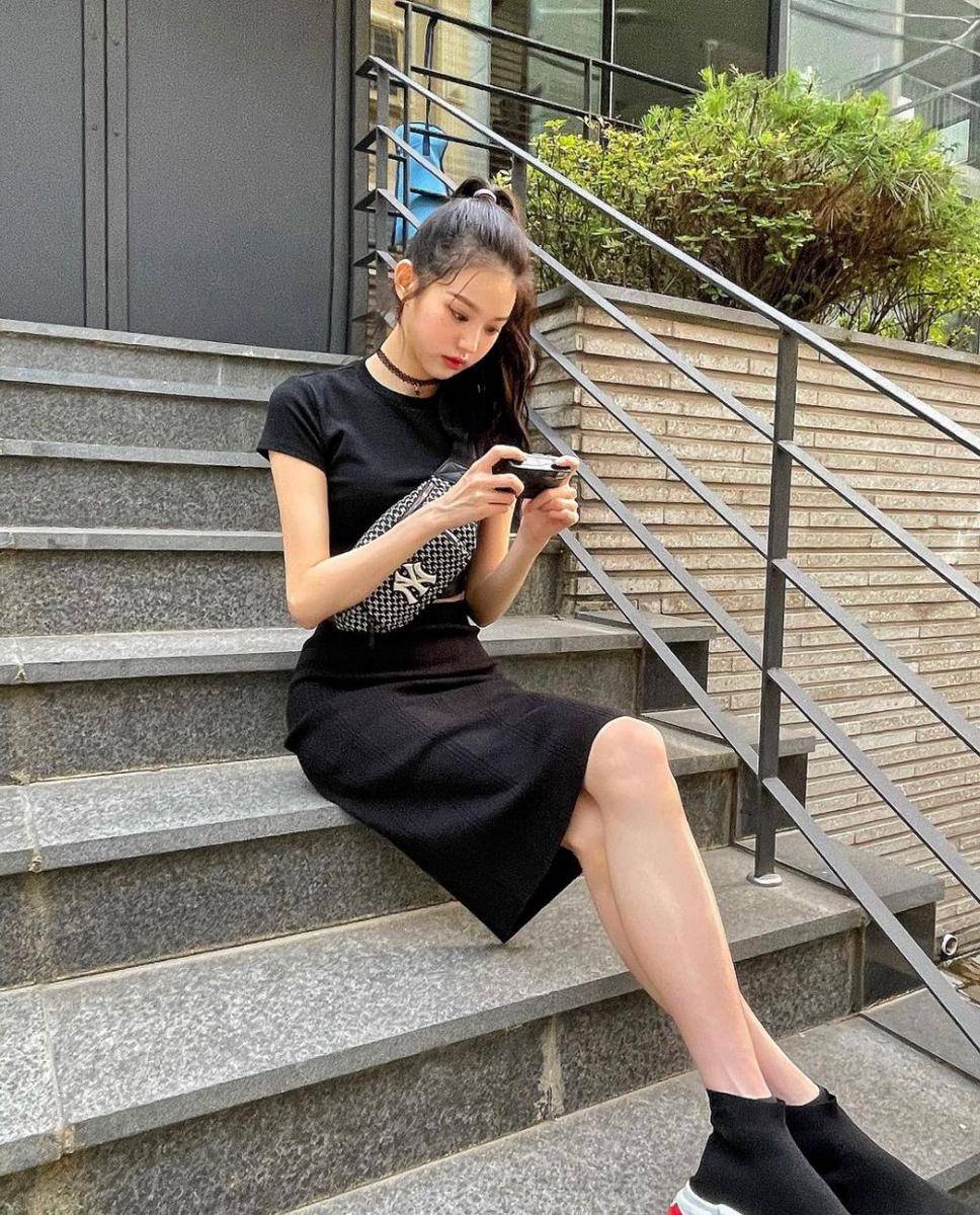 Wonyoung IVE (instagram.com/for_everyoung10)