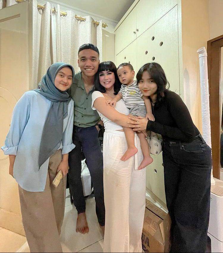 Bebizie (Instagram.com/bebizie)