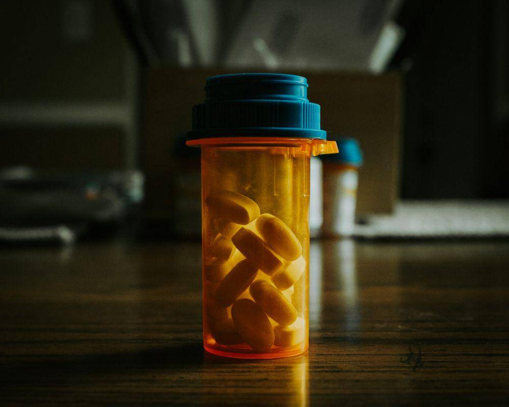 ilustrasi obat (unsplash.com/Bruno Guerrero)