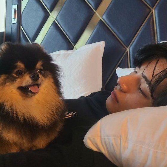 V BTS dan Yeontan (twitter.com/kthseoulove)