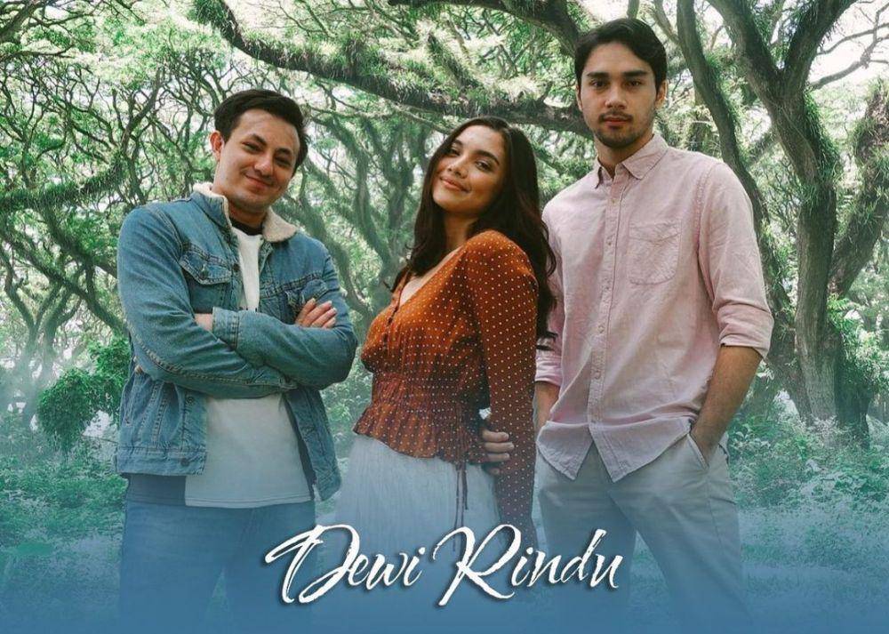 cuplikan penampilan Dylan Carr, Angela Gilsha, dan Achmad Megantara di sinetron Dewi Rindu (dok. SCTV/Dewi Rindu