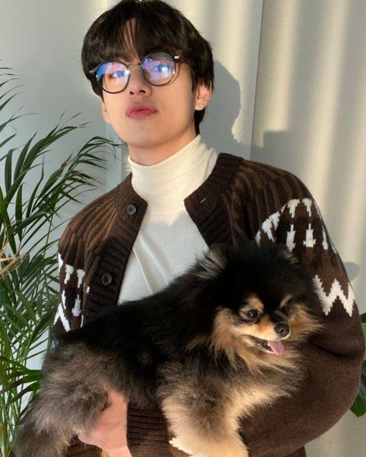 V BTS dan Yeontan (instagram.com/_yeontan_snow)