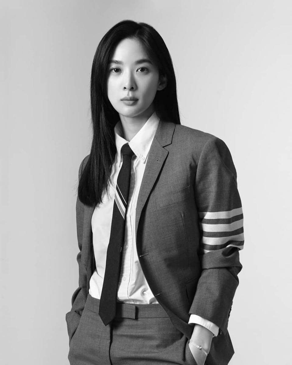 Lee Chung Ah (instagram.com/leechungah)