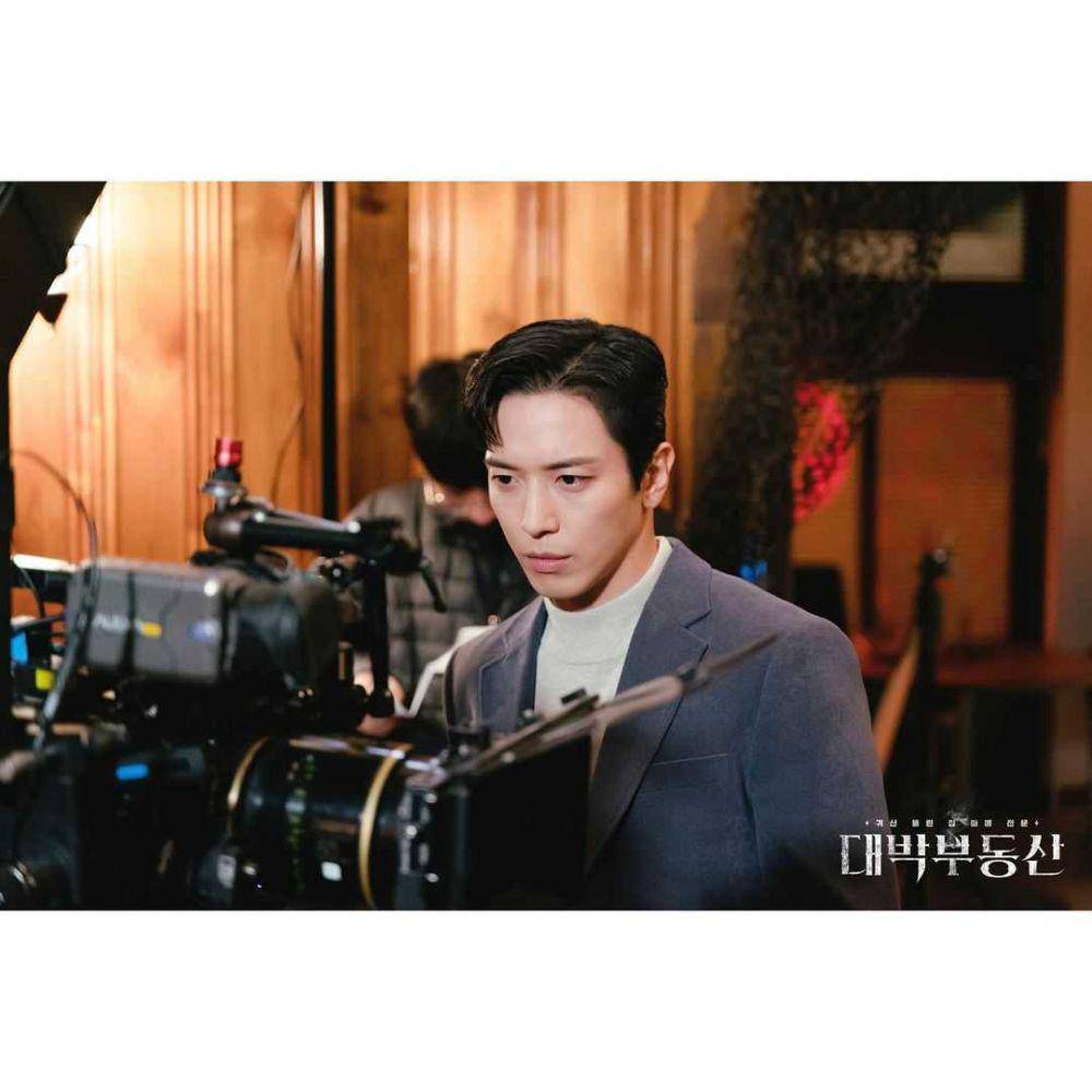 Jung Yong Hwa dalam KDrama Sell Your Haunted House (instagram.com/jyheffect0622)